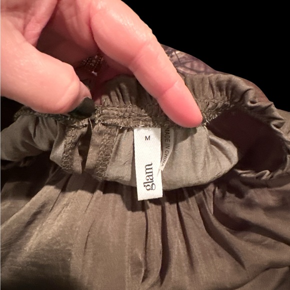 Boutique brand silky shirt, size M - Picture 5 of 6
